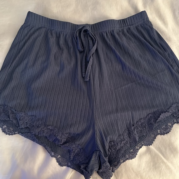 SHEIN two piece Jammie set - Picture 2 of 8